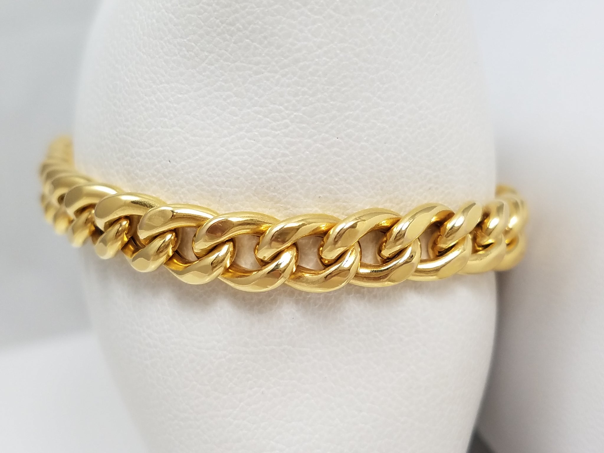 Magnificent 7.5" Hollow 14k Yellow Gold Curb Link Bracelet
