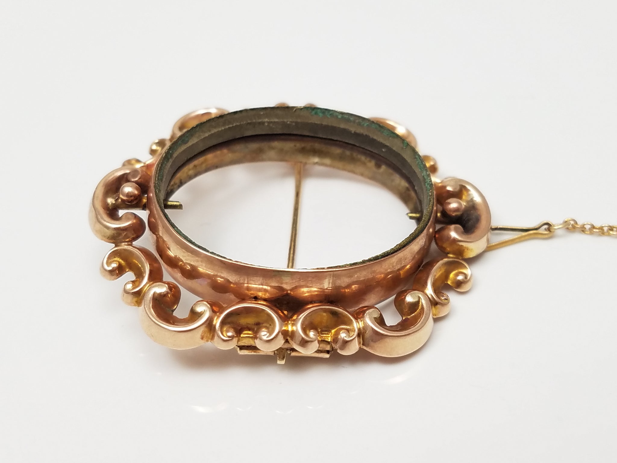 Victorian Era 8k Gold Brooch Pin Rotating Mount