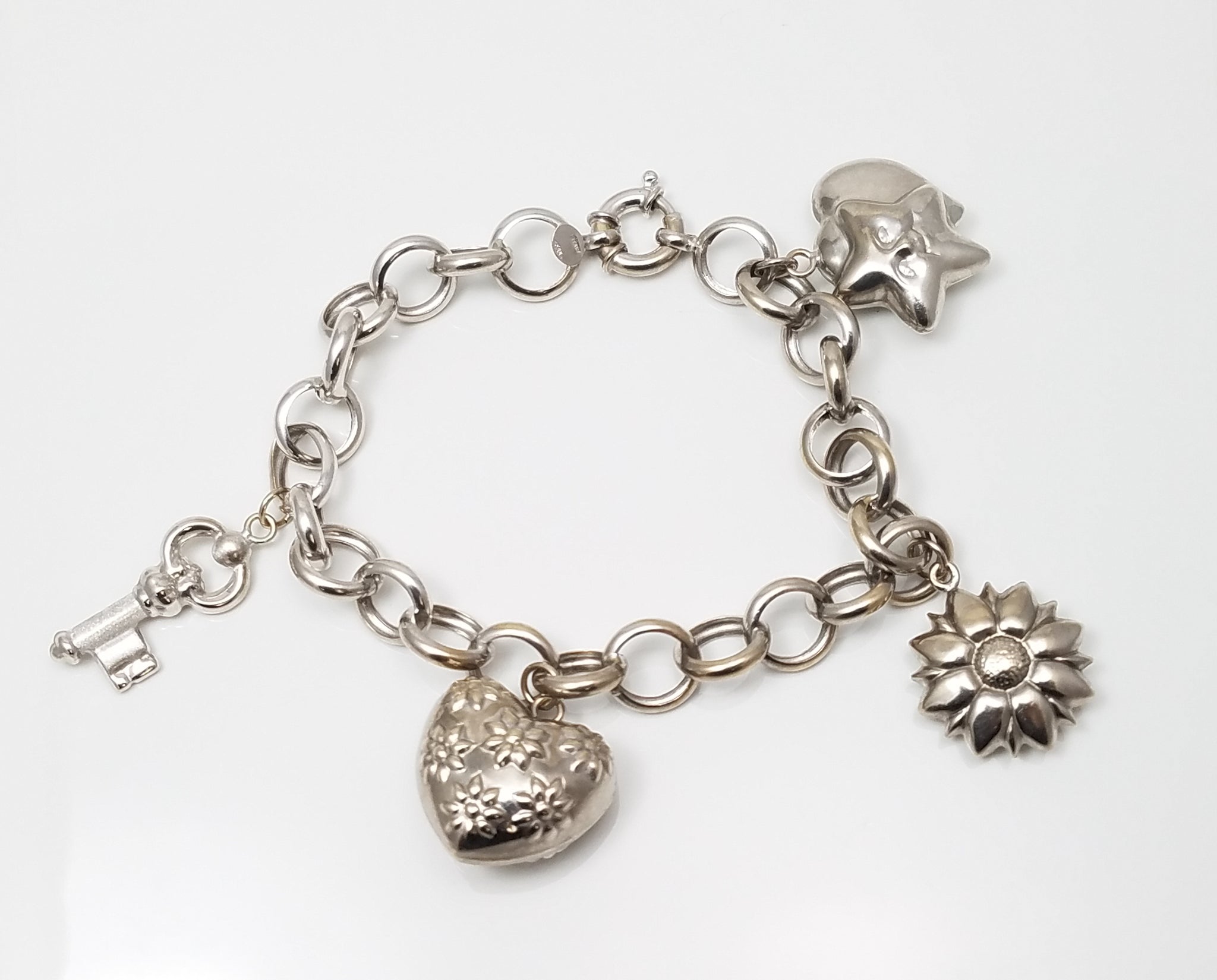 Cute 14k White Gold 8" Rolo Link 3-D Charm Bracelet