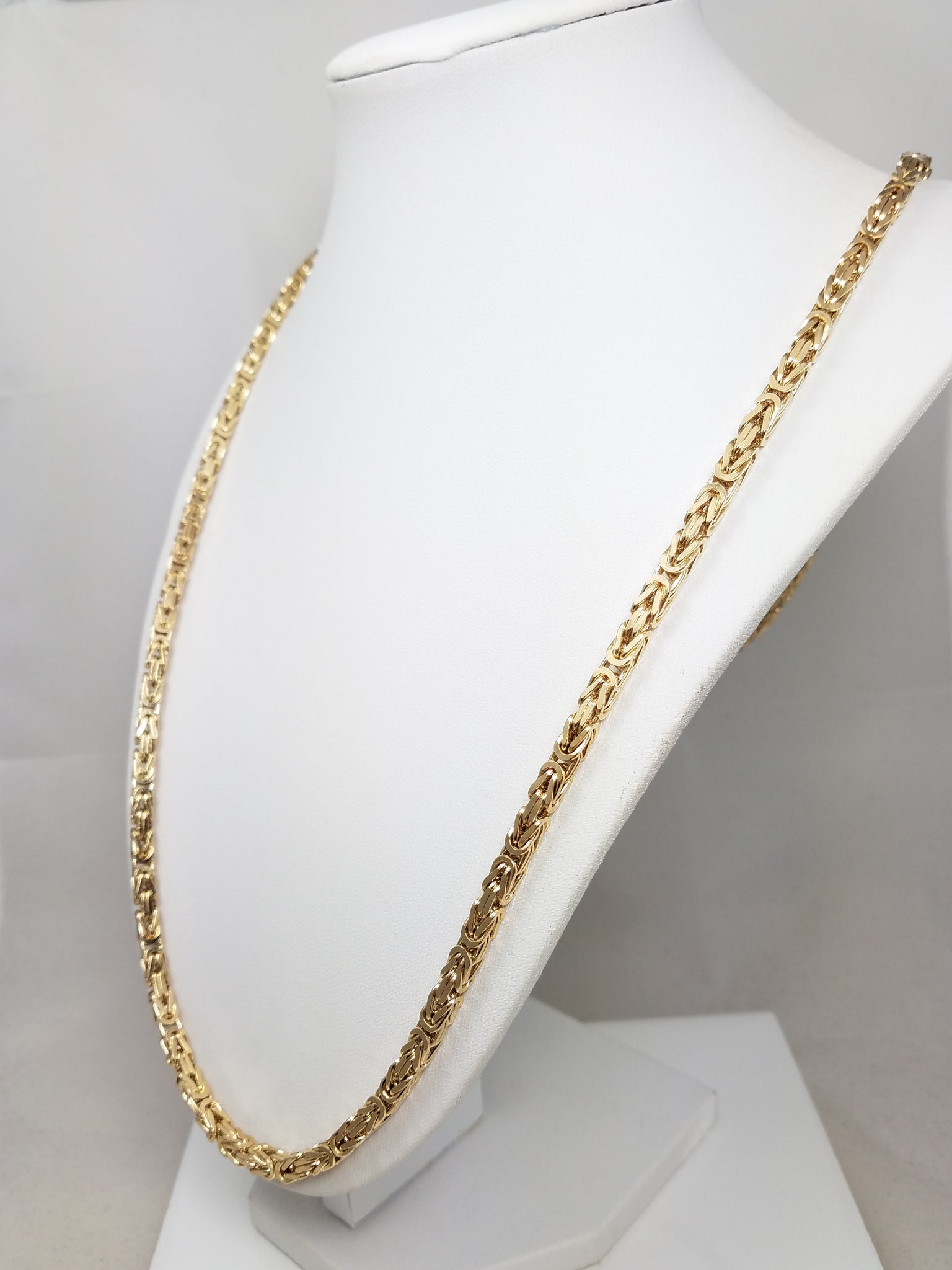 Grand 30" 14k Yellow Gold Solid Byzantine Link Chain Necklace