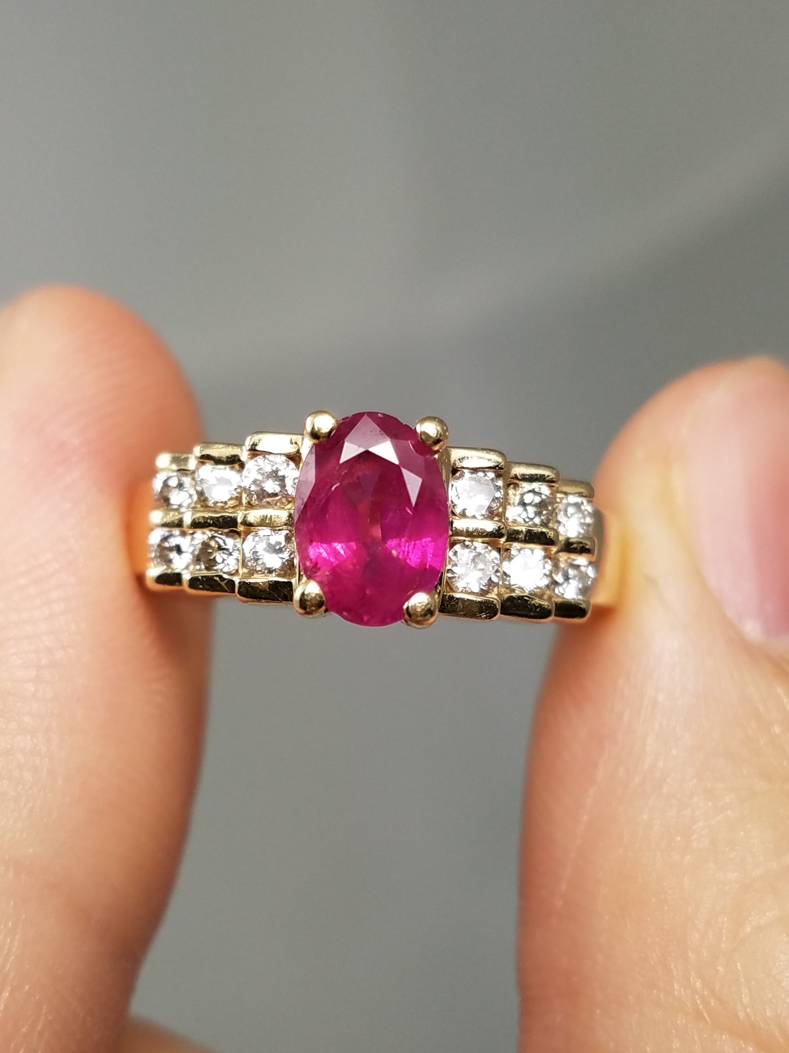 Attractive 14k Yellow Gold Natural Ruby Diamond Staircase Design Ring