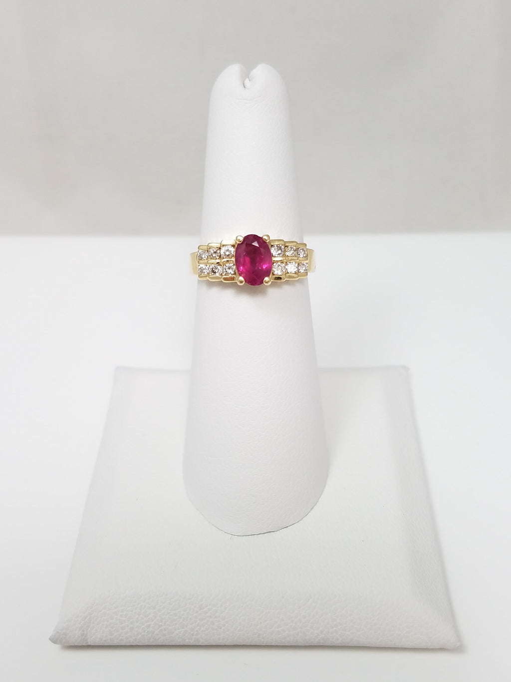 Attractive 14k Yellow Gold Natural Ruby Diamond Staircase Design Ring