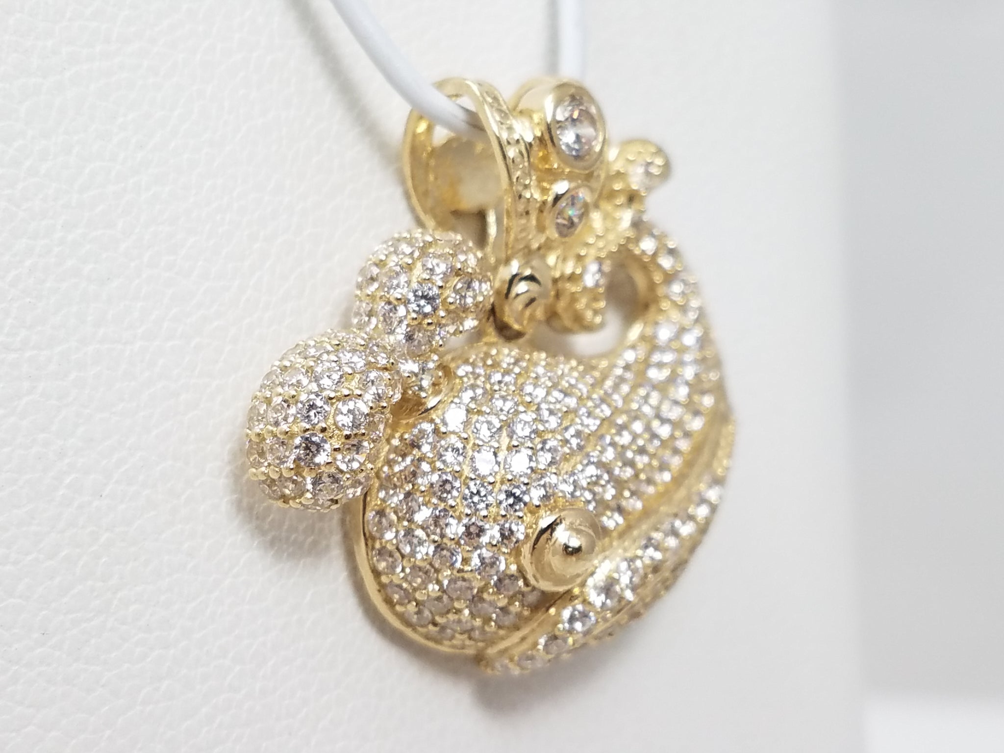 Cute 3D 10k Yellow Gold Cubic Zirconia Spouting Whale Pendant