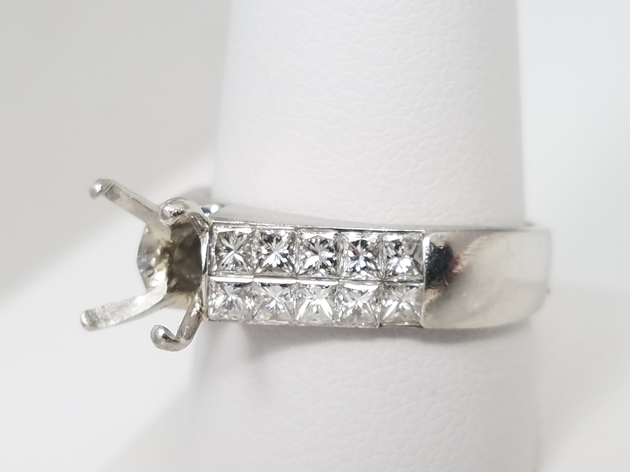 Platinum 1ctw Invisible Set Natural Diamond Engagement Ring Mount