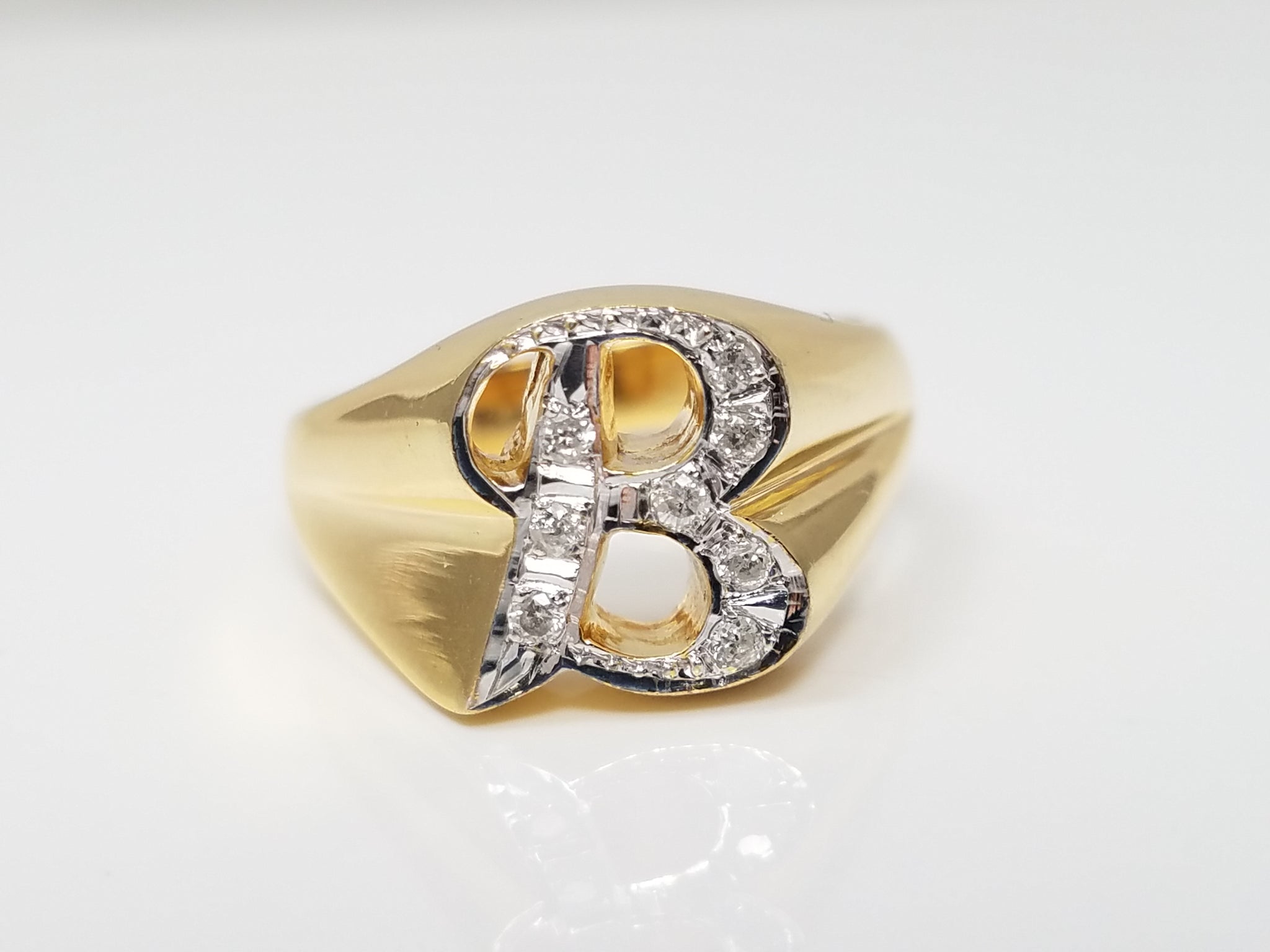Chic 14k Yellow Gold "B" Initial Natural Diamond Ring
