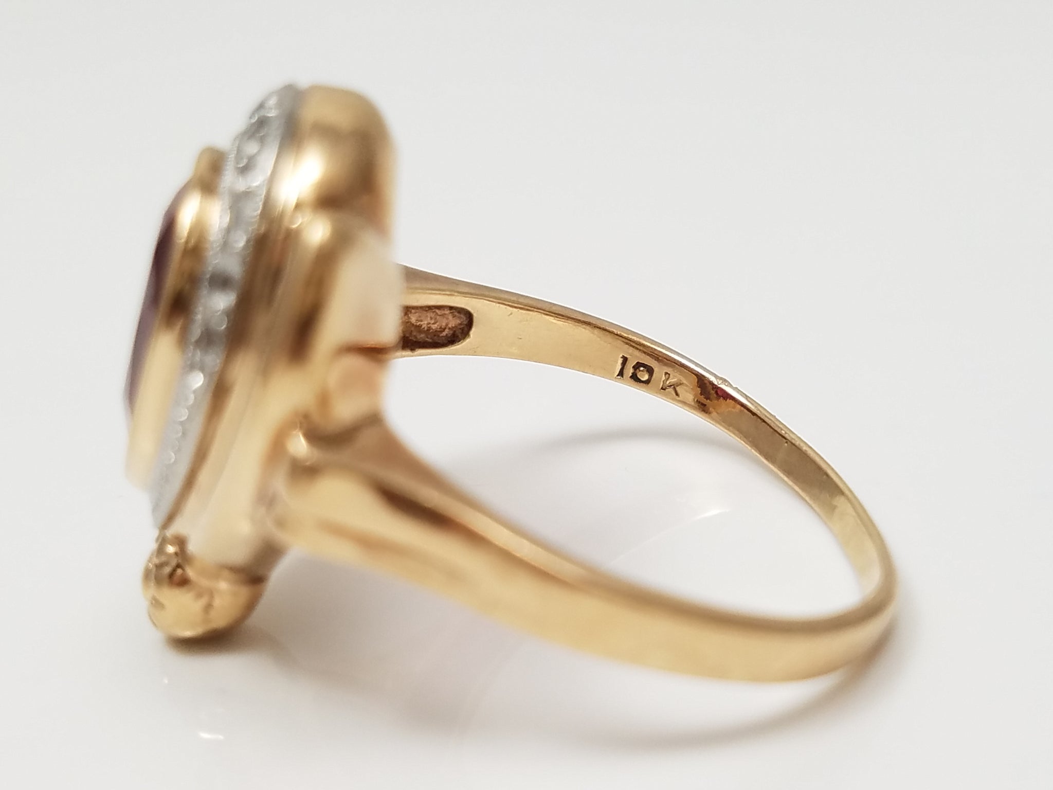 Magnificent Vintage 10k Yellow Gold Synthetic Gemstone Ring