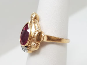 Magnificent Vintage 10k Yellow Gold Synthetic Gemstone Ring