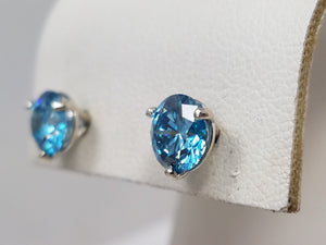 Exquisite NEW 14k White Gold IGI Certified 2.19ctw Lab Grown Diamond Solitaire Earrings