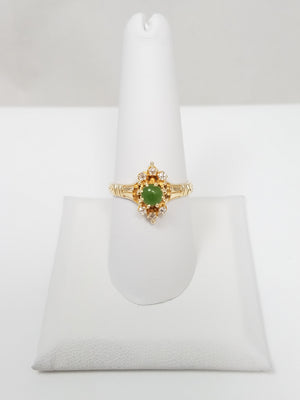 Soothing Vintage 14k Yellow Gold Natural Jade Diamond Ring