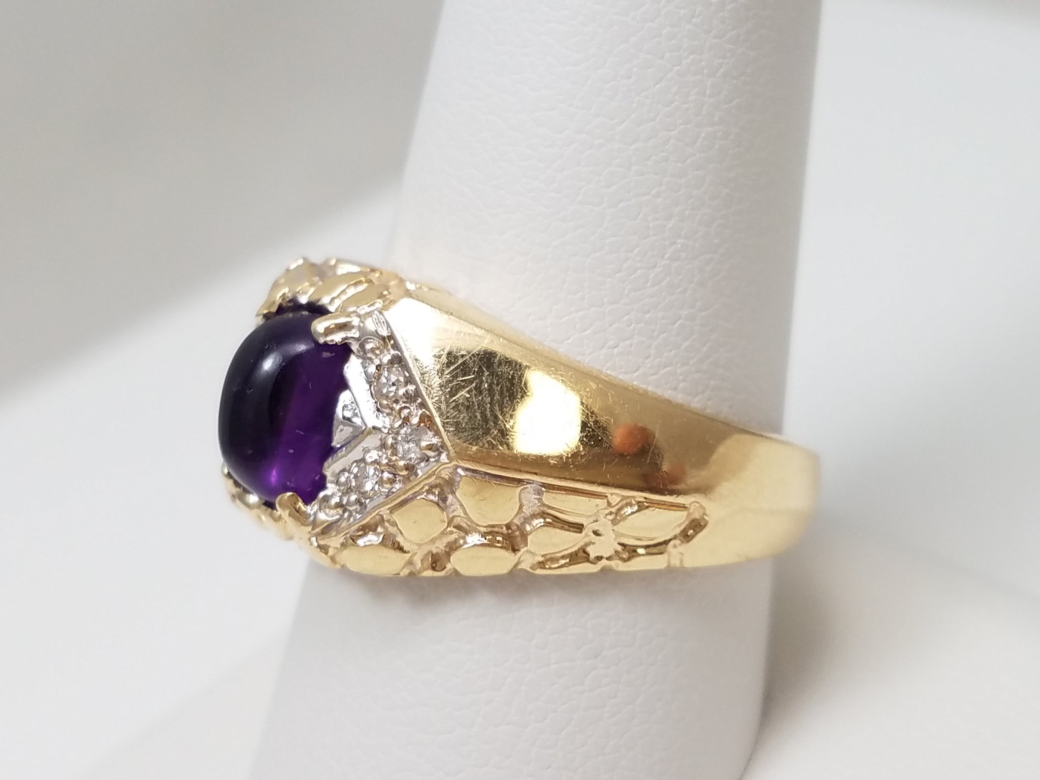 Fashionable 14k Yellow Gold Natural Amethyst Diamond Nugget Ring