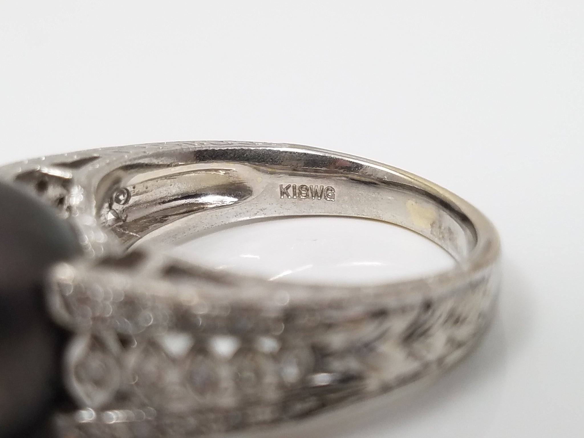 Exquisite 18k White Gold Tahitian Pearl Natural Diamond Filigree Ring