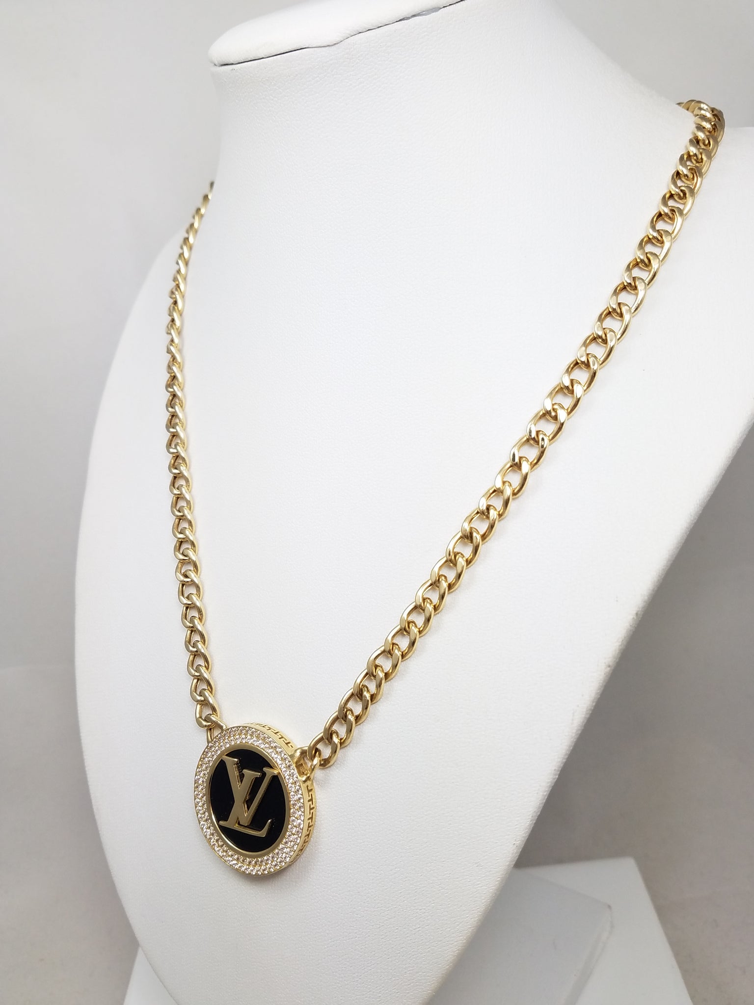Eye Catching 18" 14k Yellow Gold Hollow Cubic Zirconia Chain Necklace