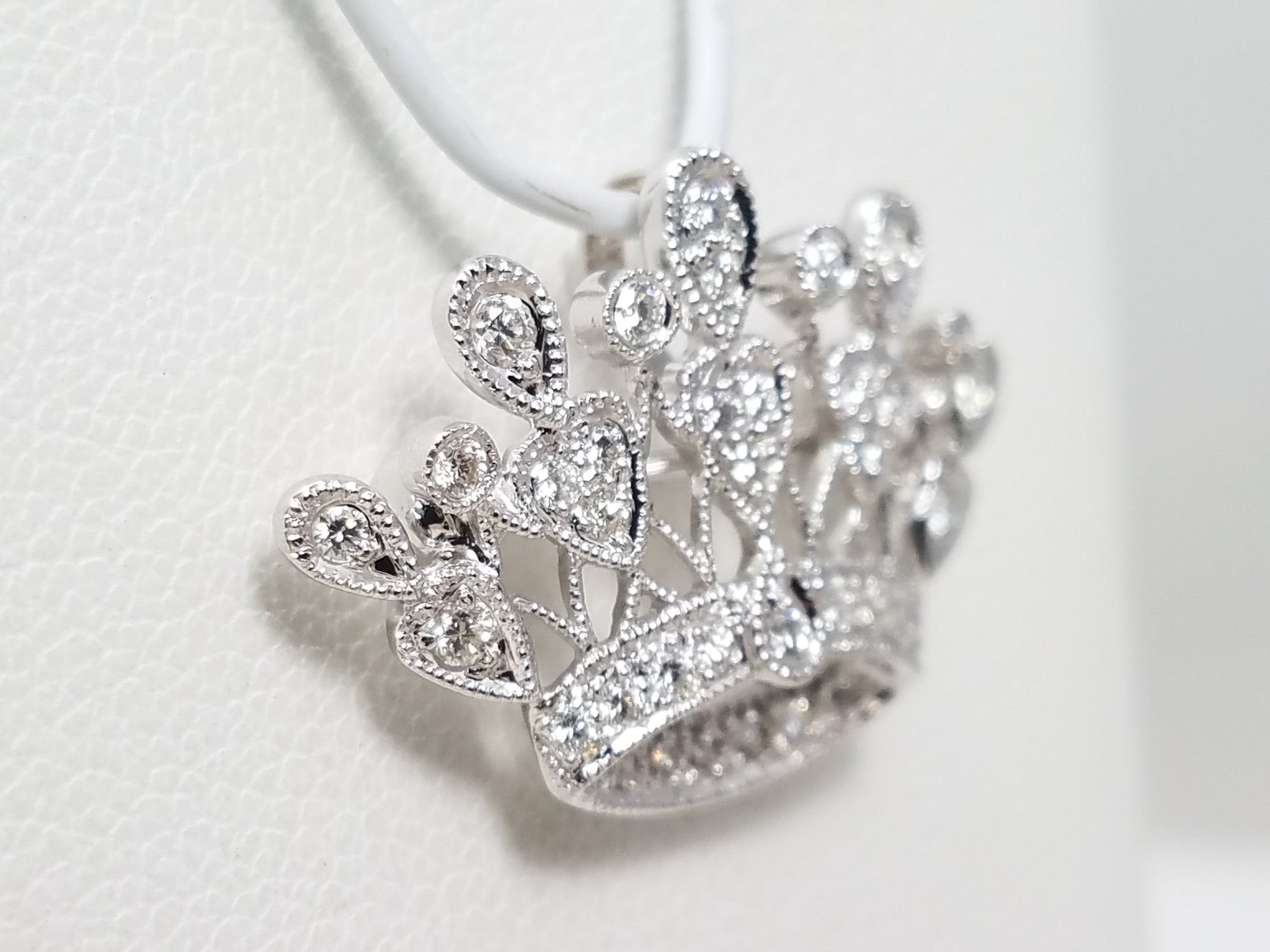 Scintillating 18k White Gold Natural Diamond Crown/Tiara Brooch