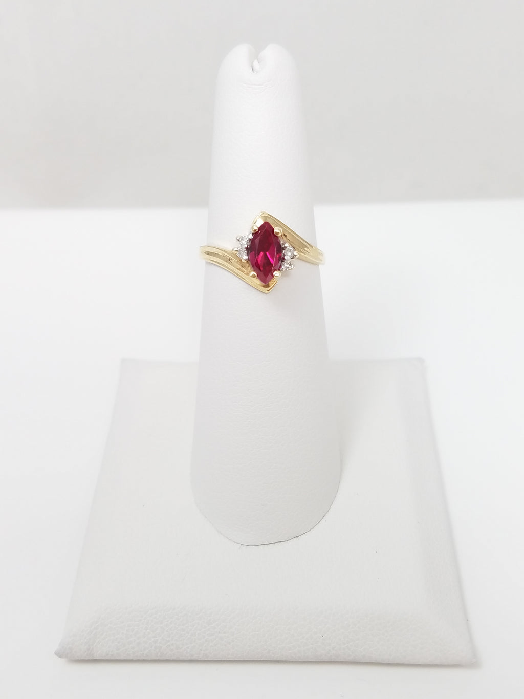 Attractive 10k Yellow Gold Lab Created Ruby Natural Diamond Ring