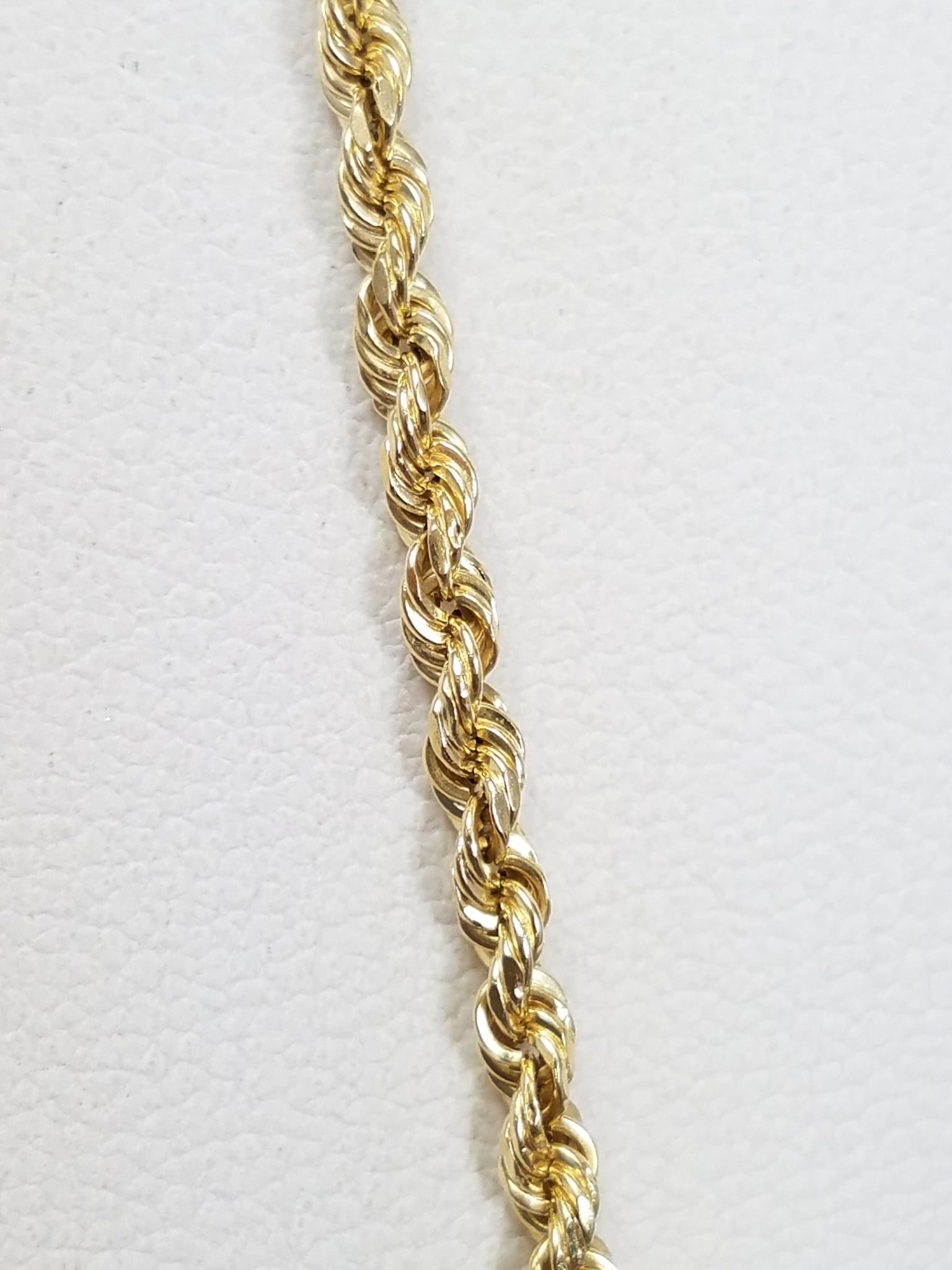 2.3mm/18" Hollow Rope Chain Necklace 14k Yellow Gold