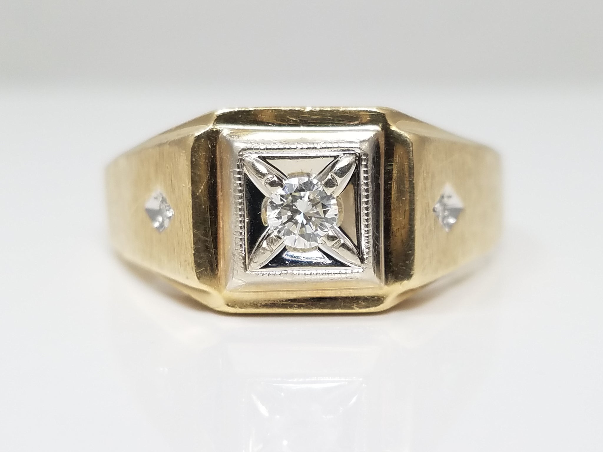 Men's Dapper 14k Yellow Gold Natural Diamond Ring