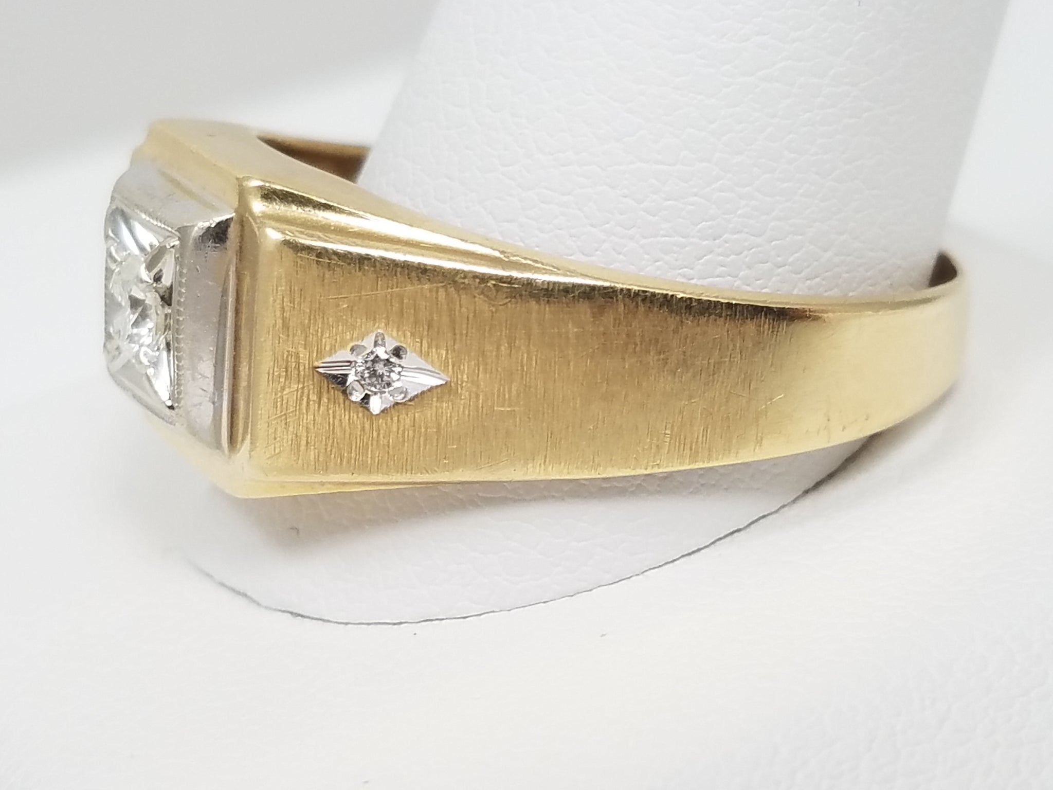 Men's Dapper 14k Yellow Gold Natural Diamond Ring
