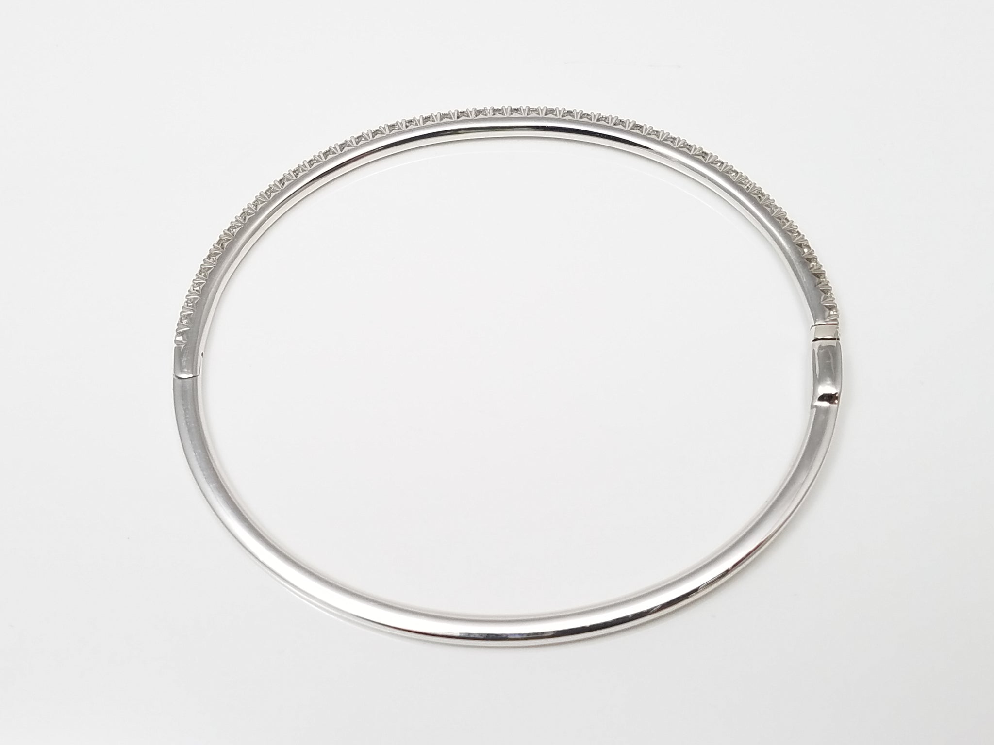 $10,000 Retail Tiffany & Co. 18k White Gold Natural Diamond "Metro" Bangle Bracelet