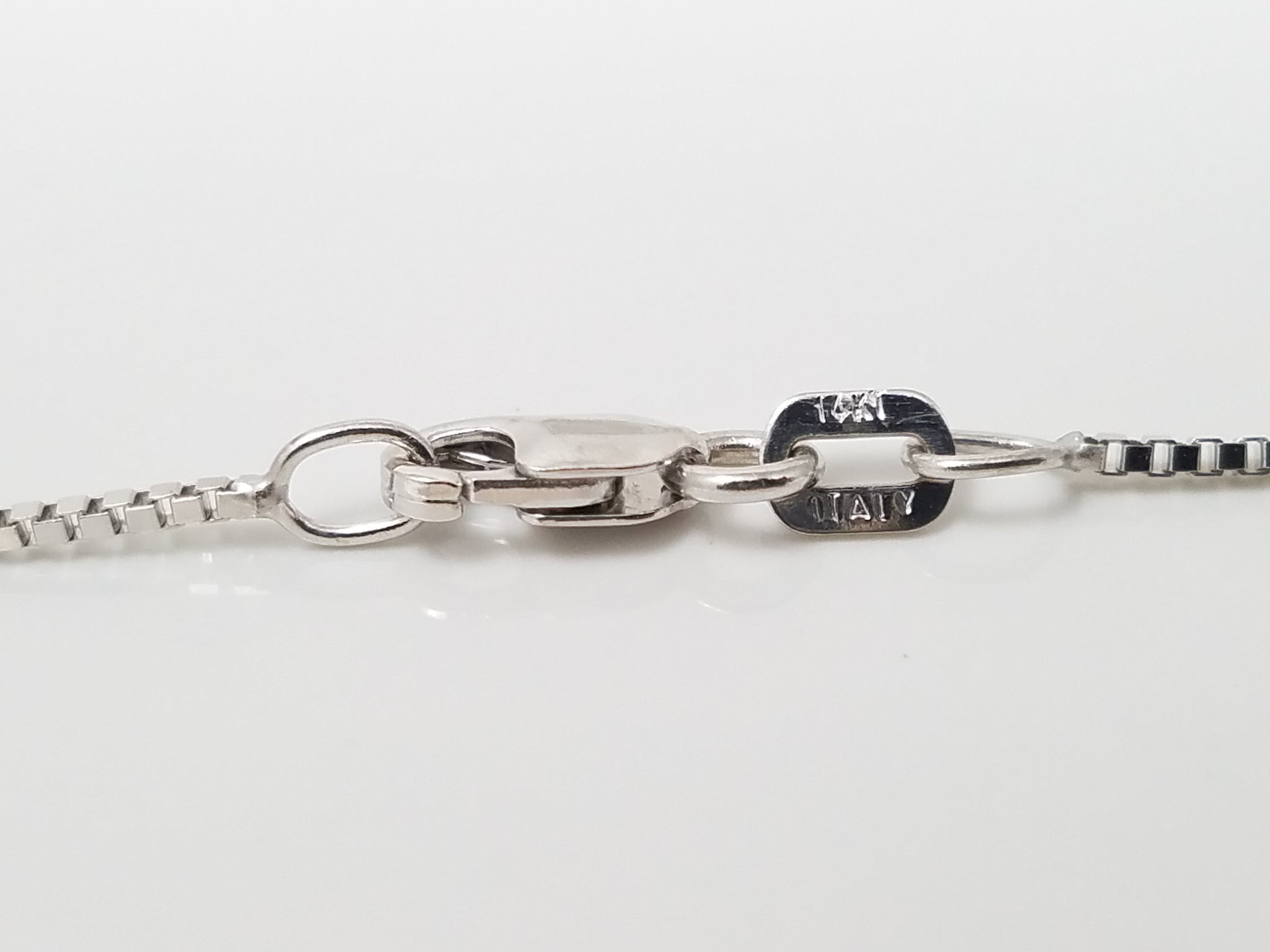 Modest 20" 14k White Gold Box Link Chain Necklace