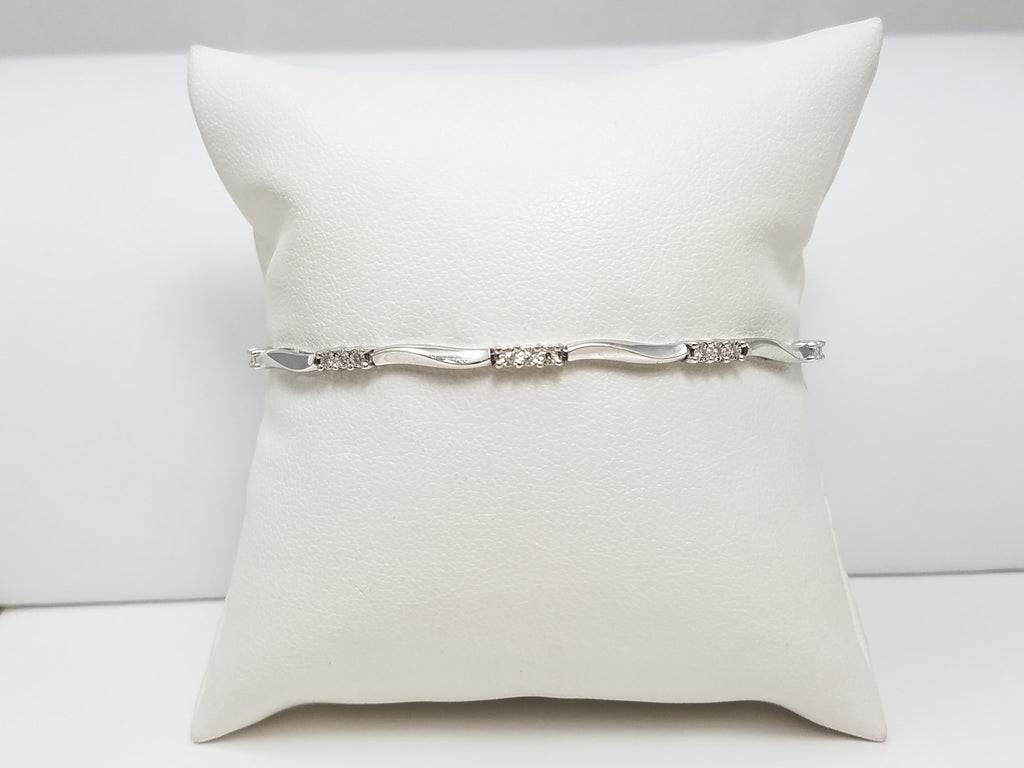 Dainty 7" 10k White Gold Natural Diamond Bracelet