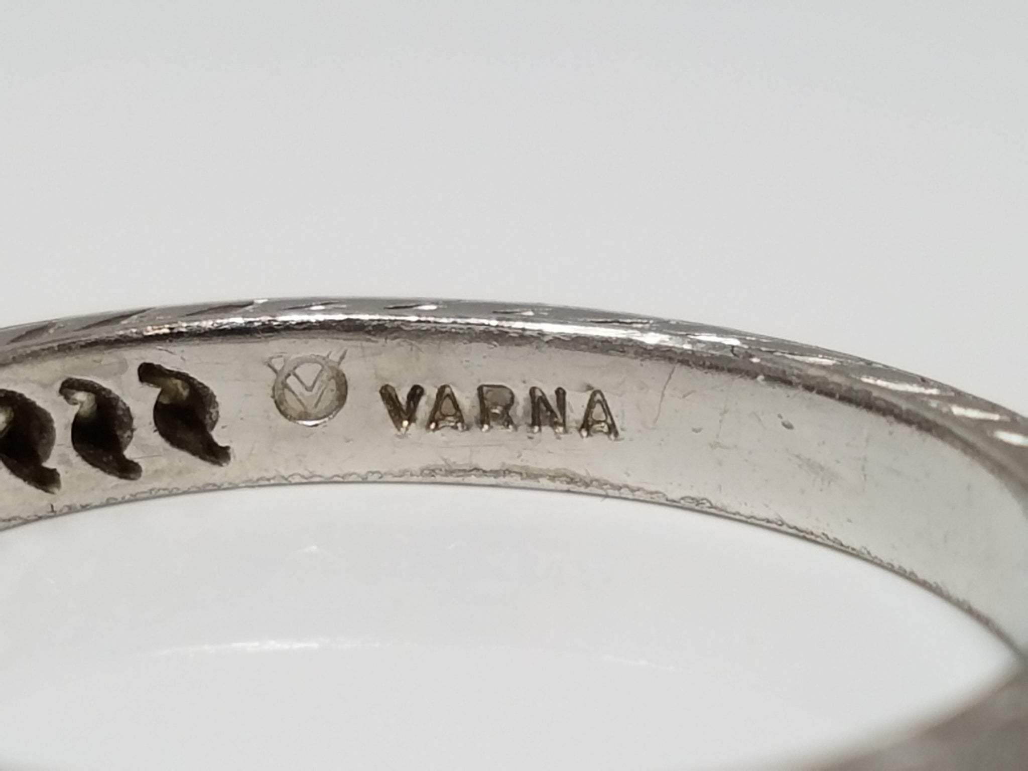 Platinum Natural Diamond Varna Wedding Ring Band