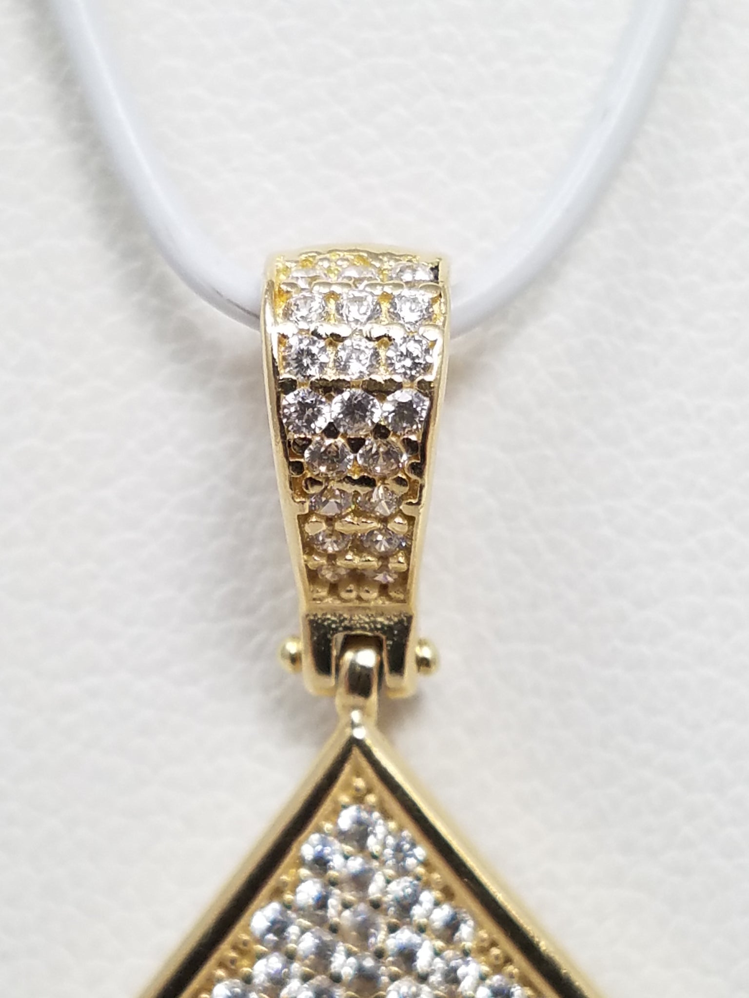 Cool 14k Yellow Gold Cubic Zirconia Spade Pendant