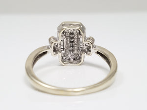 Cute 10k White Gold Natural Diamond Ring