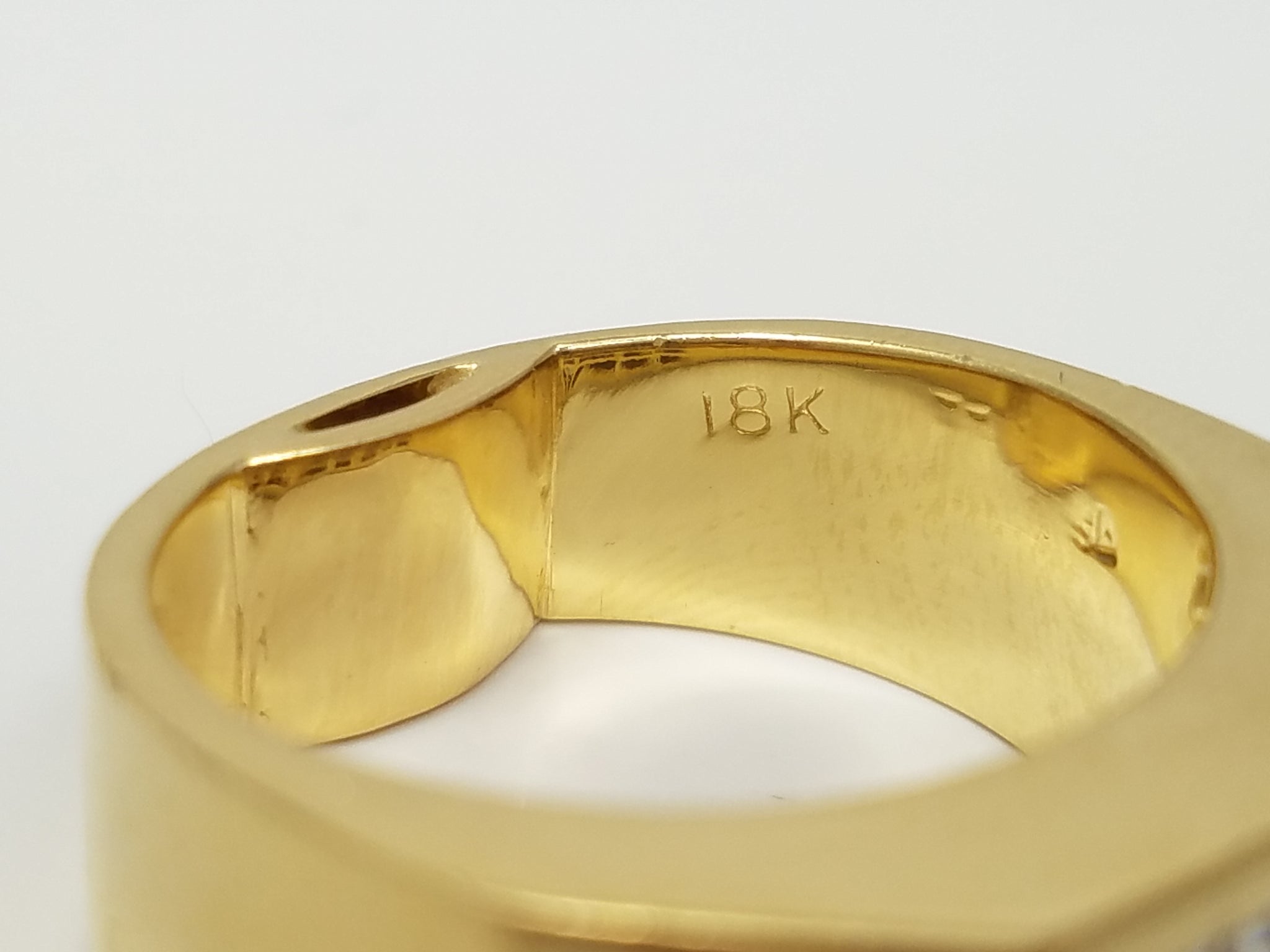 Extravagant 18k Yellow Gold 3ctw Natural Diamond Ring Band