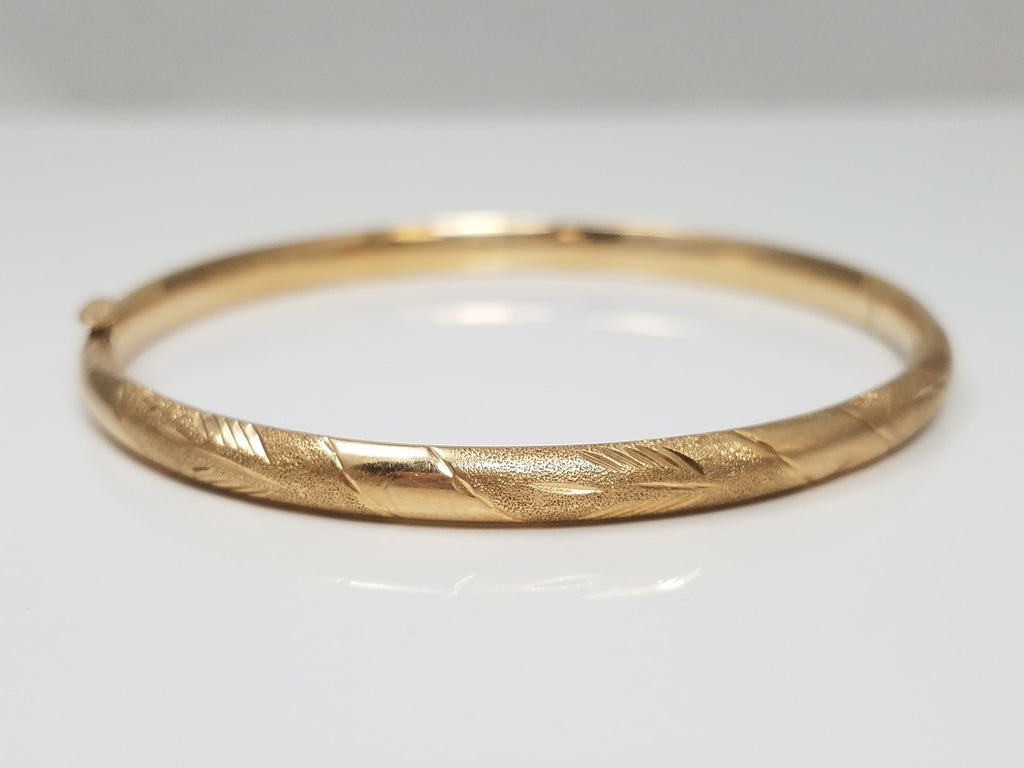Quaint 14k Yellow Gold Hollow Baby/Child Bangle Bracelet