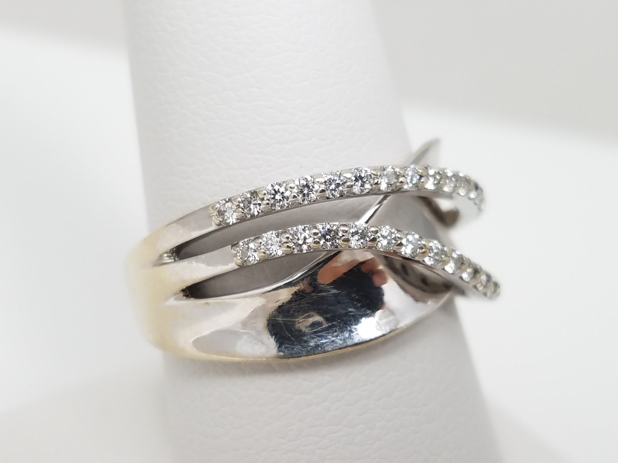 Chic 14k White Gold Natural Diamond Custom Ring Band