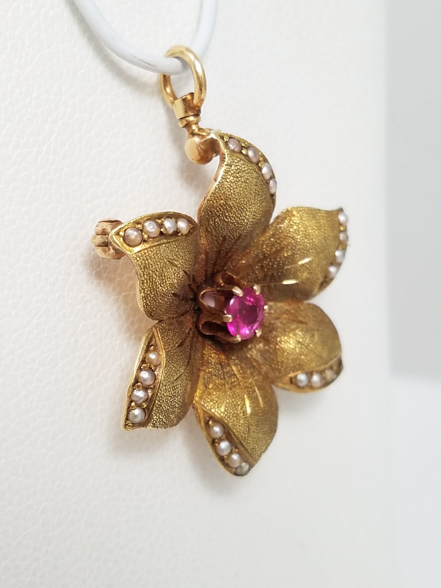 Early 1900's 14k Yellow Gold Flower Brooch/Pendant