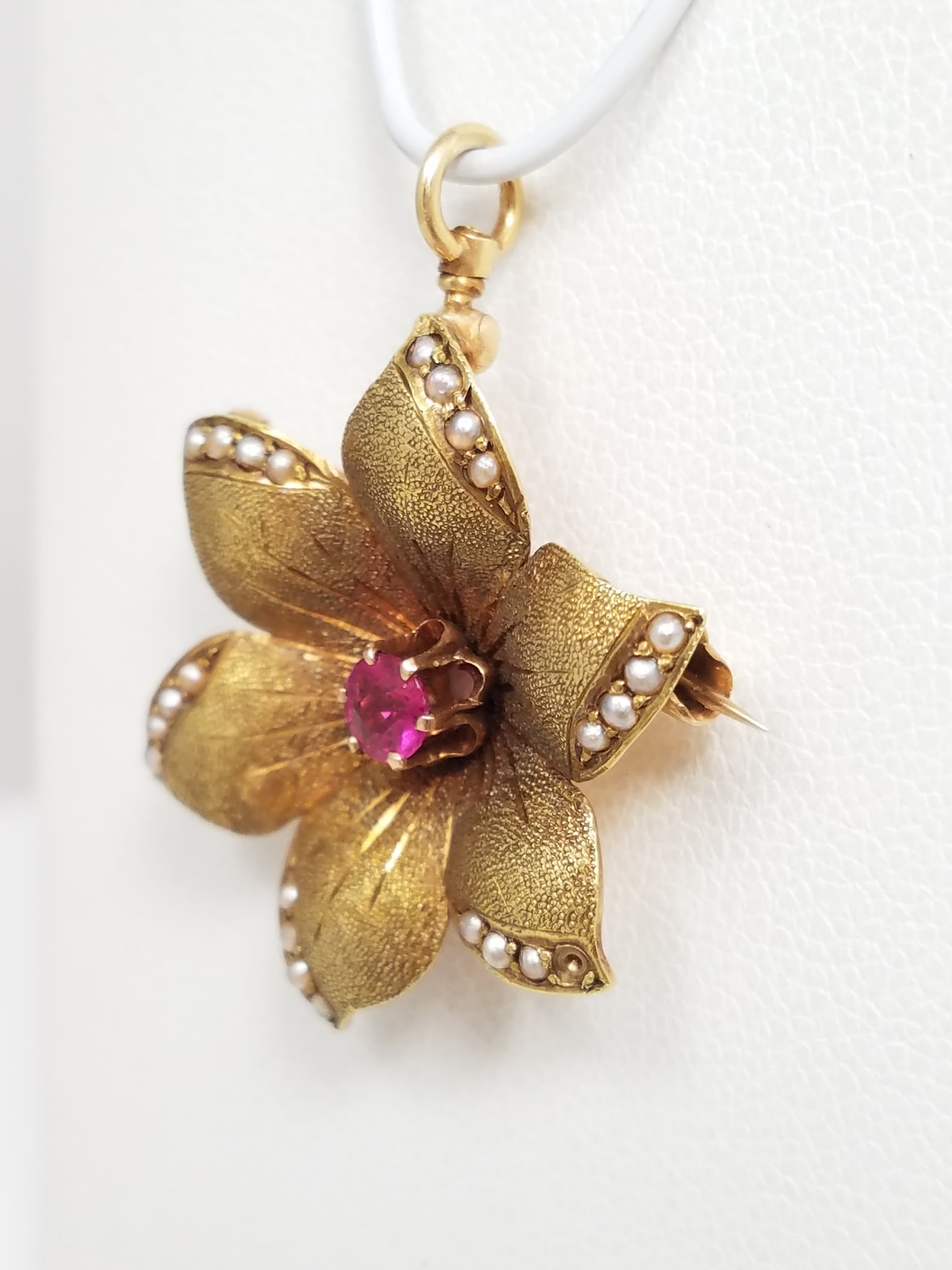 Early 1900's 14k Yellow Gold Flower Brooch/Pendant