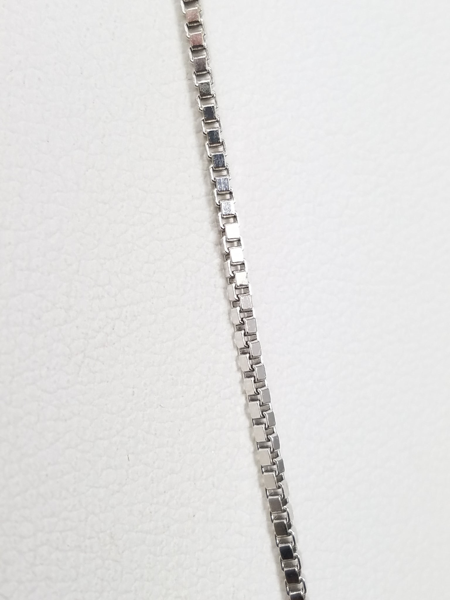 Adjustable 14k White Gold 20" Box Link Chain Necklace