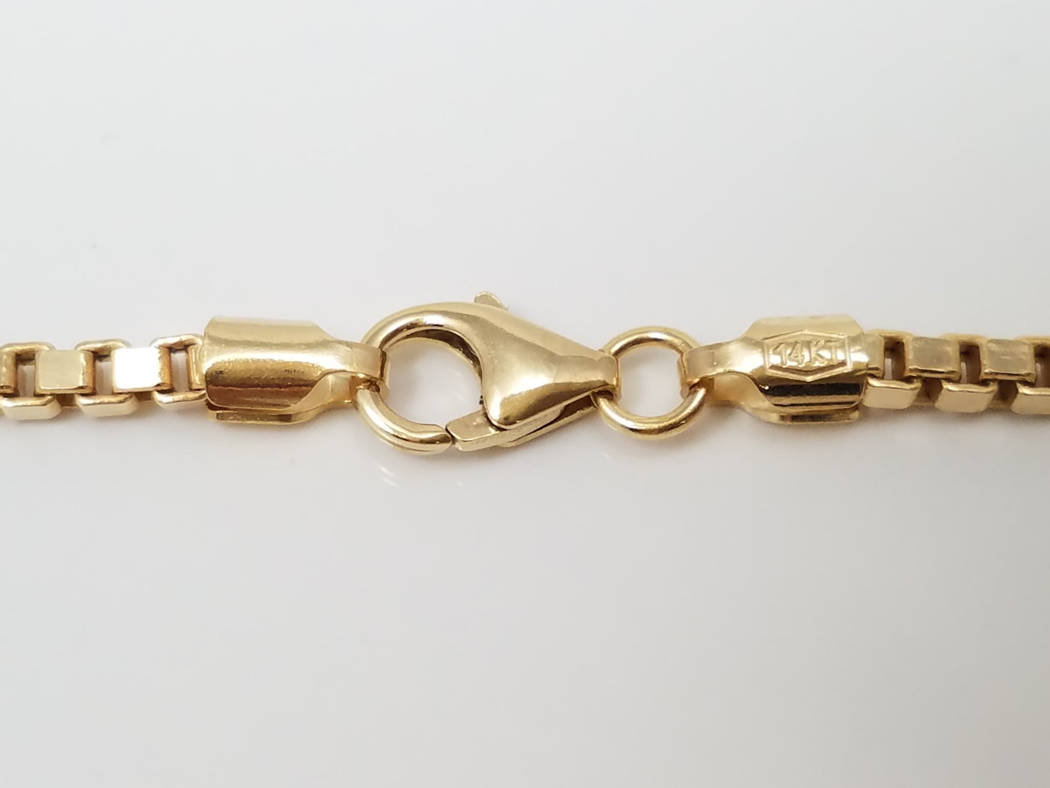 Sporty 16" Solid 14k Yellow Gold Box Link Chain Necklace