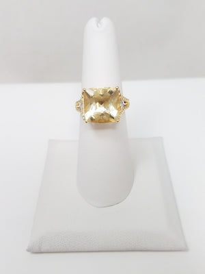 Charming 14k Yellow Gold Natural Citrine Diamond Ring