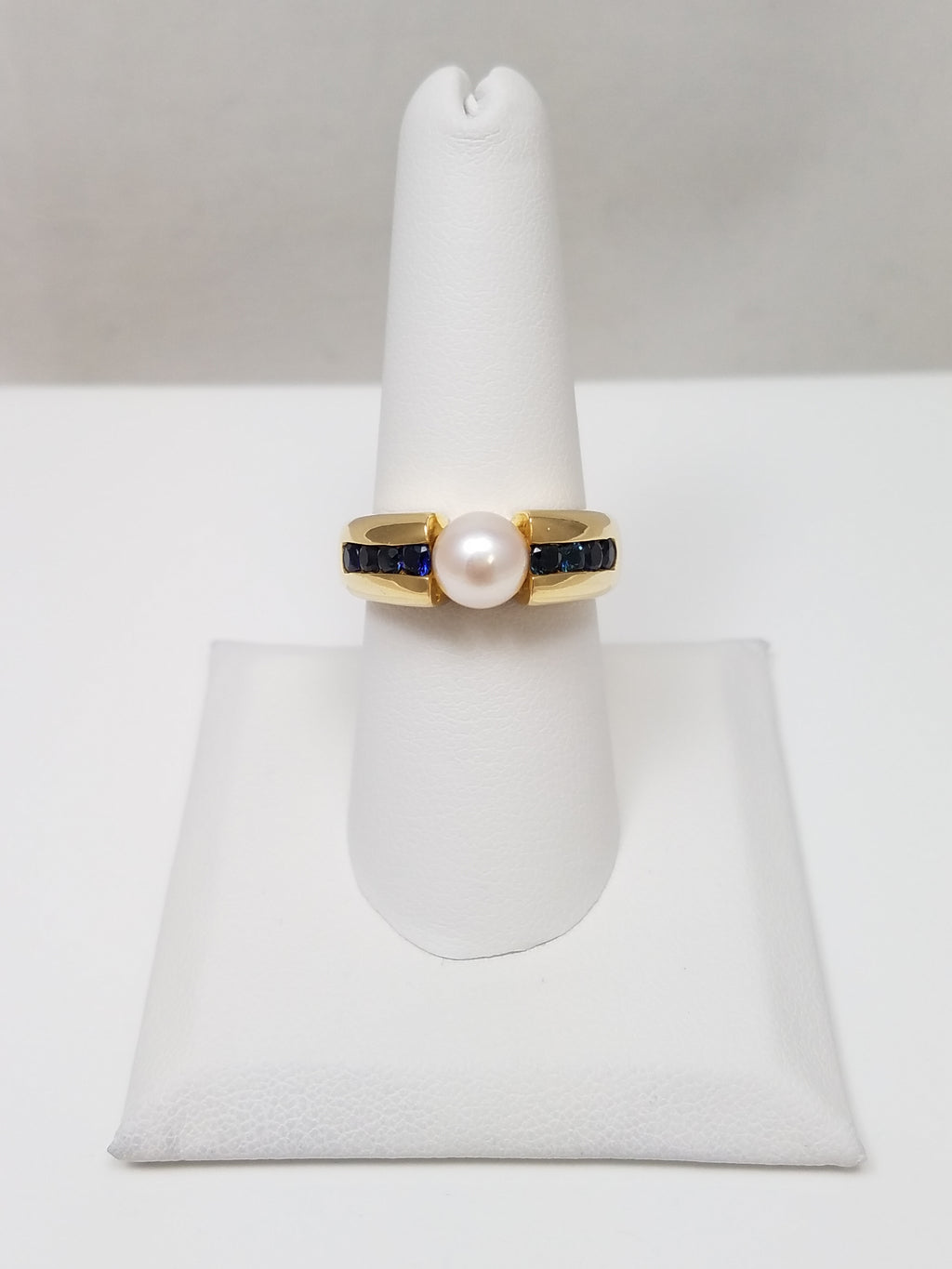 Sophisticated 18k Yellow Gold Cultured Pearl Natural Sapphire Custom Ring