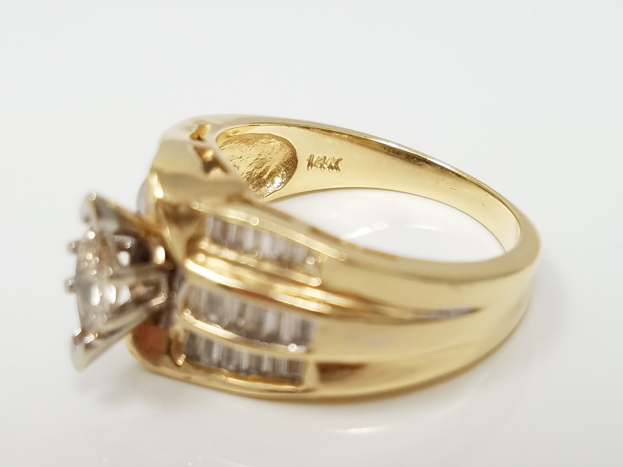 Glamorous 14k Yellow Gold Natural Diamond Engagement Ring