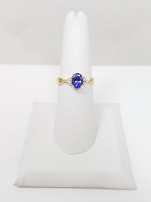 Precious 14k Yellow Gold Natural Tanzanite Diamond Ring