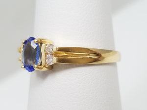 Delightful 14k Yellow Gold Natural Tanzanite Diamond Ring