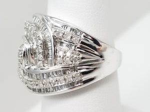 Flamboyant 10k White Gold Natural Diamond Ring