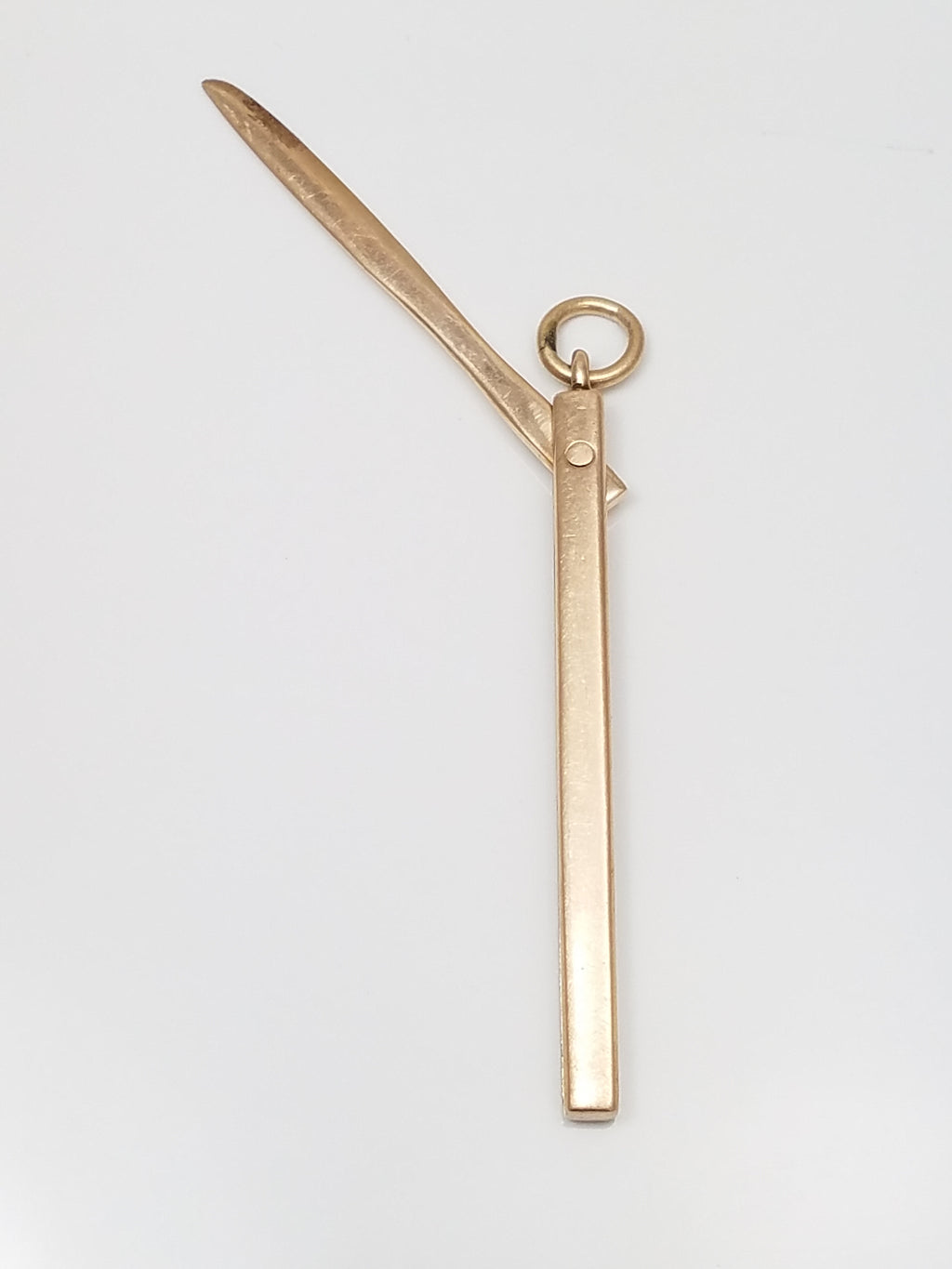 Cool 9k Yellow Gold Vintage Folding Toothpick Pendant