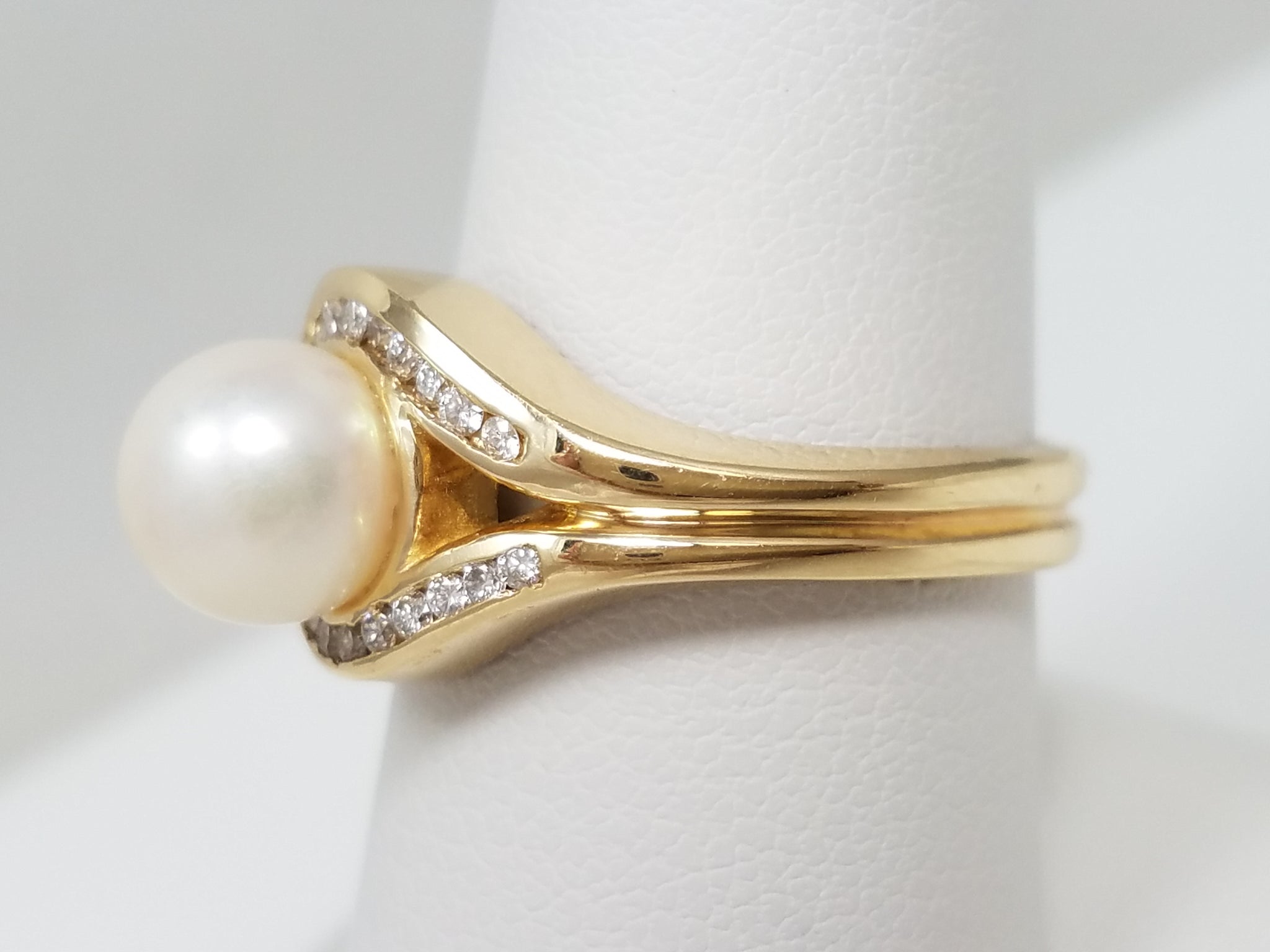 Elegant 14k Yellow Gold Pearl + Natural Diamond Ring