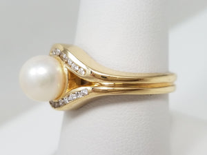 Elegant 14k Yellow Gold Pearl + Natural Diamond Ring