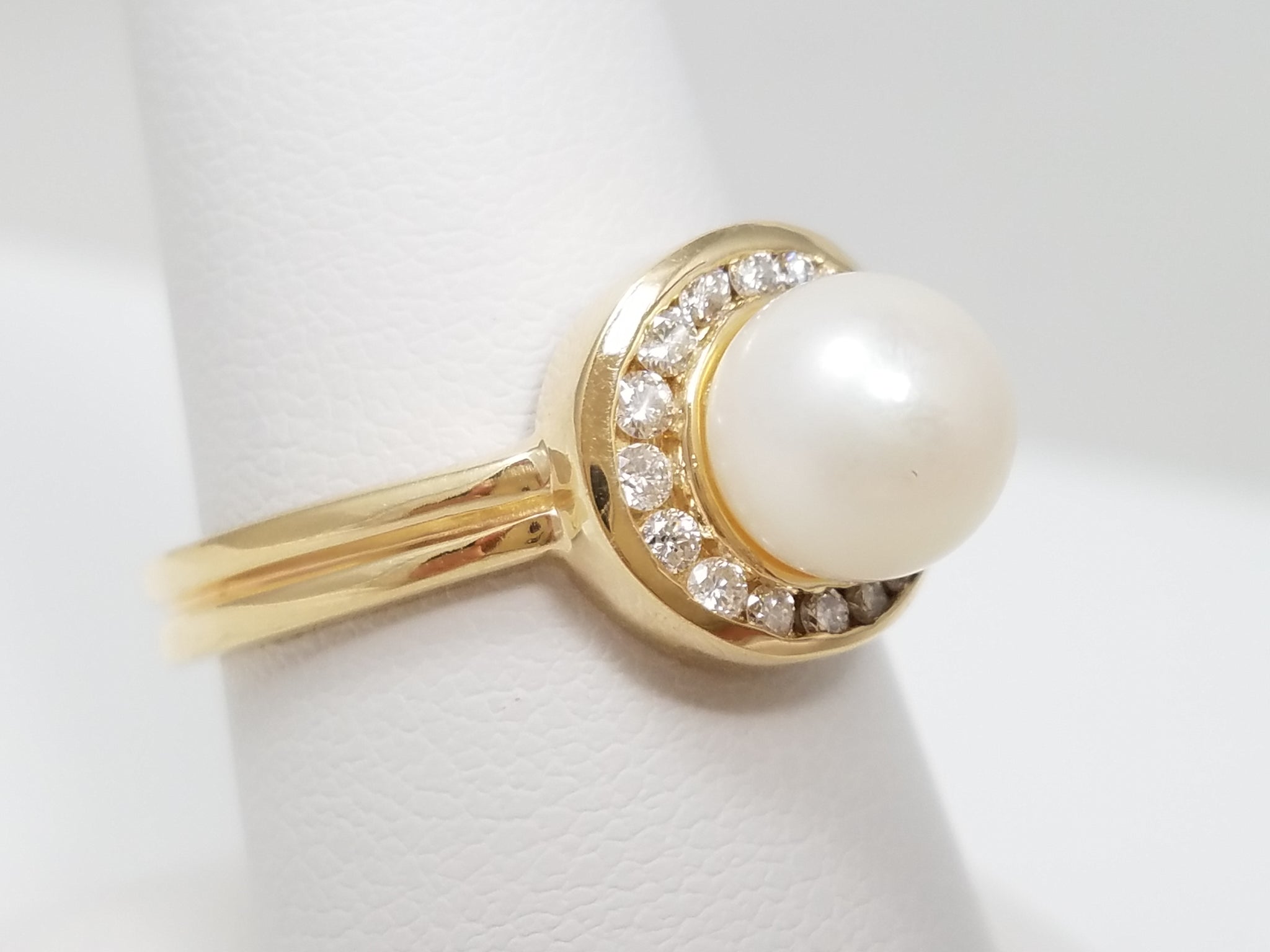 Elegant 14k Yellow Gold Pearl + Natural Diamond Ring