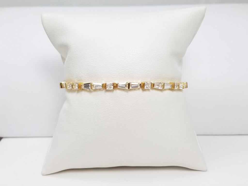 Sparkling 14k Yellow Gold Cubic Zirconia Tennis Bracelet