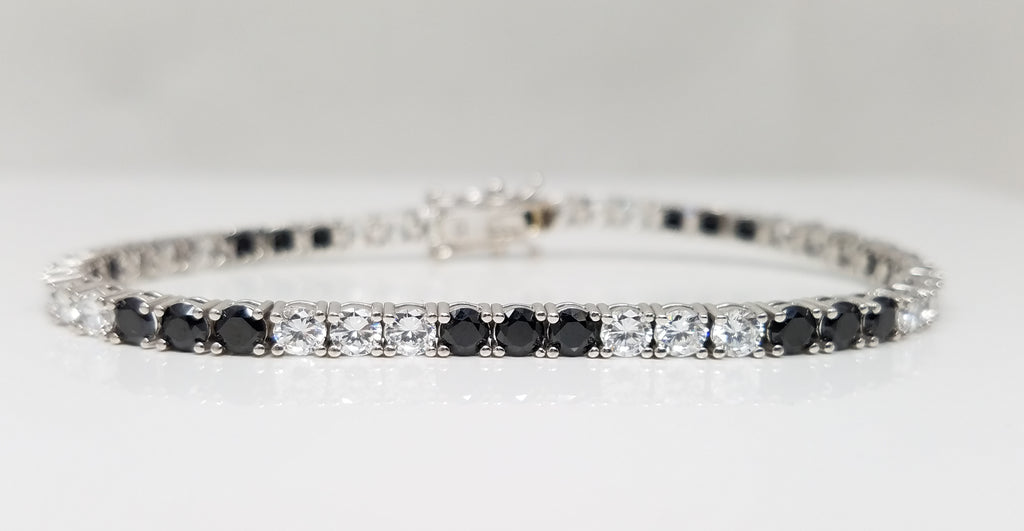 Striking 6.25" Black & White Cubic Zirconia 14k White Gold Tennis Bracelet