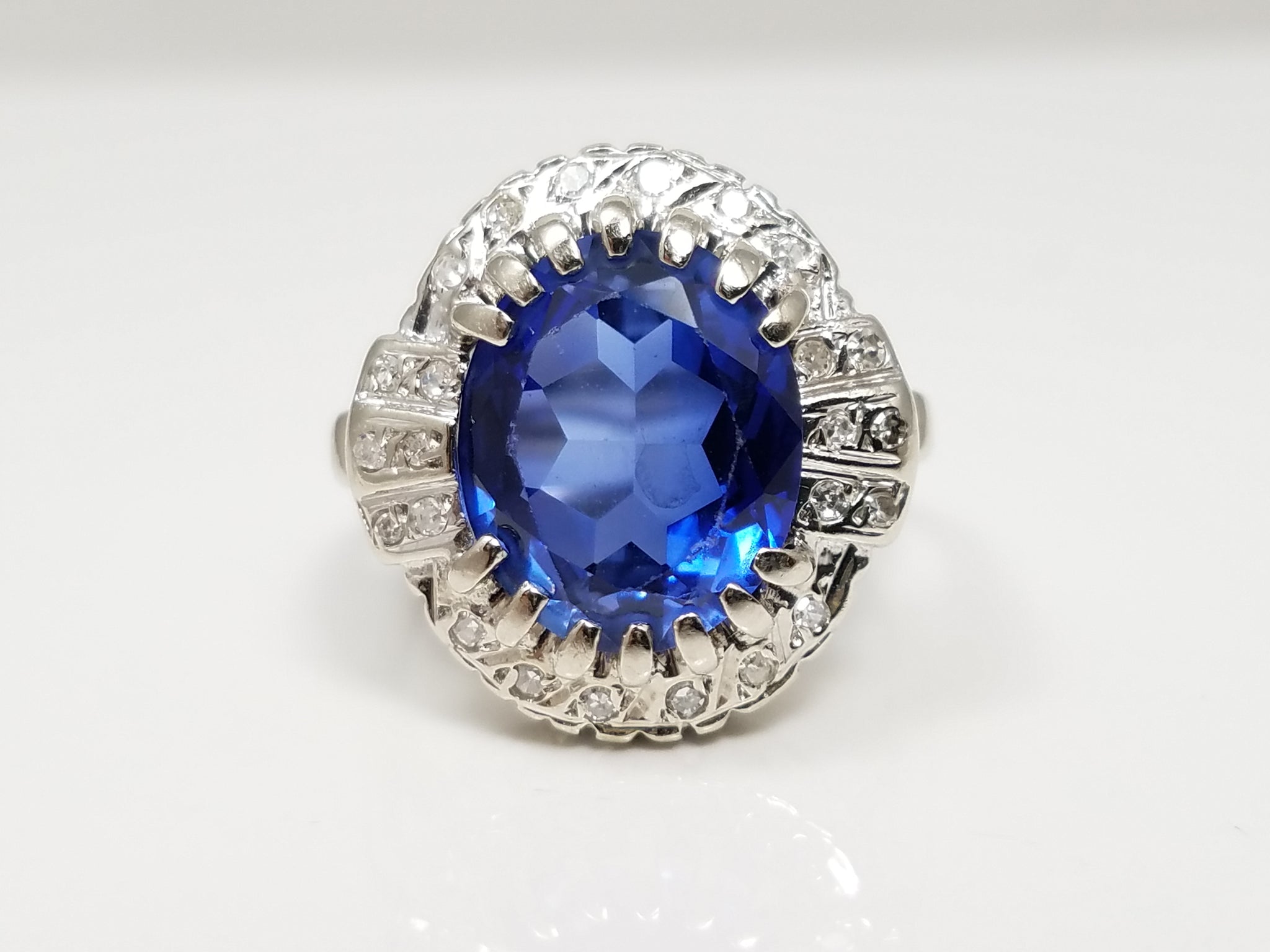 Elegant Vintage 14k White Gold Synthetic Sapphire Natural Diamond Ring