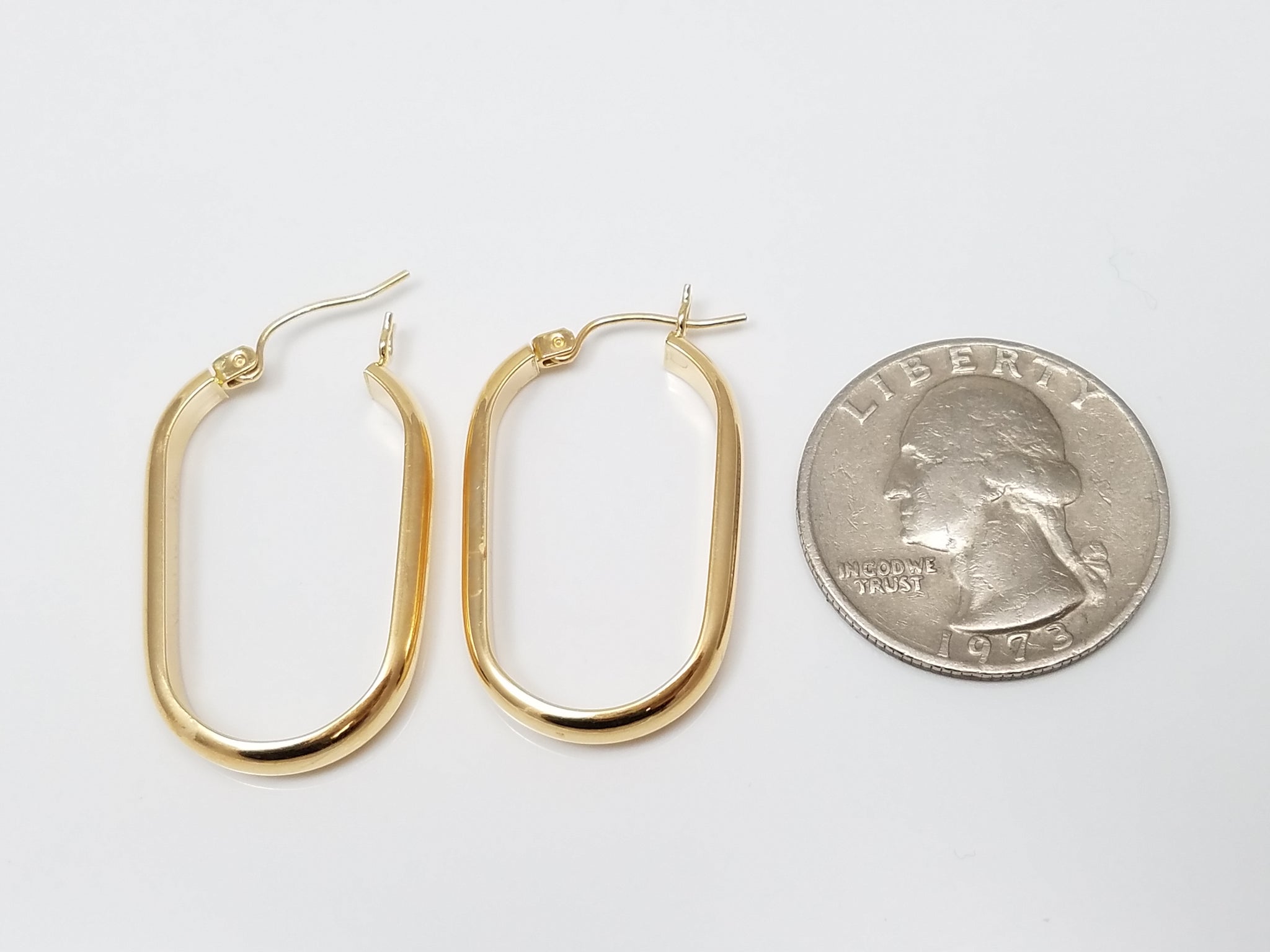 Luxurious 18k Yellow Gold Elongated Hollow Hoop Earrings