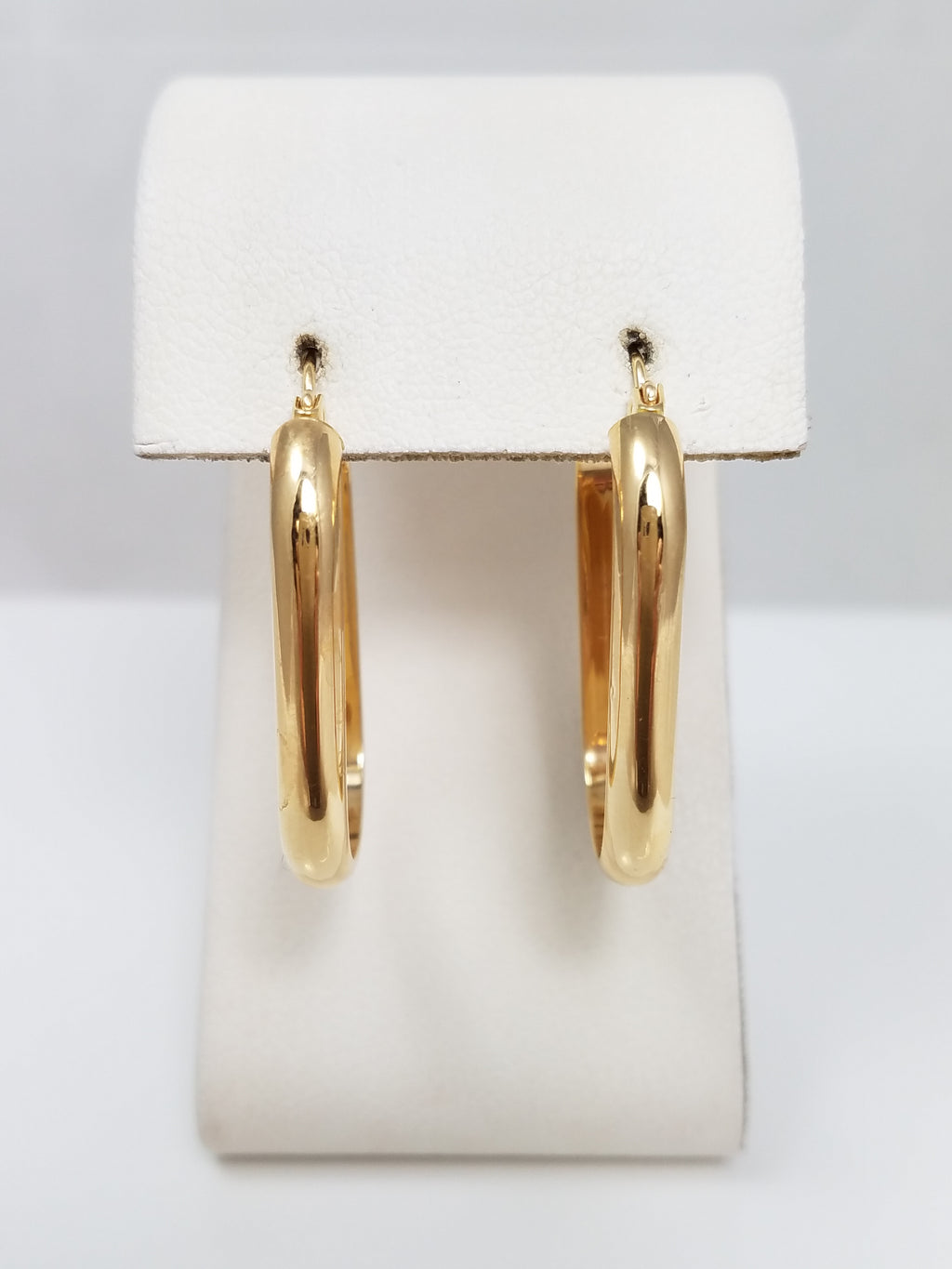 Luxurious 18k Yellow Gold Elongated Hollow Hoop Earrings