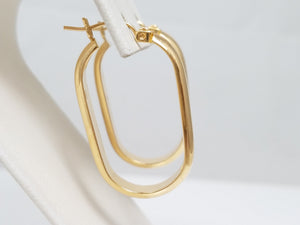 Luxurious 18k Yellow Gold Elongated Hollow Hoop Earrings